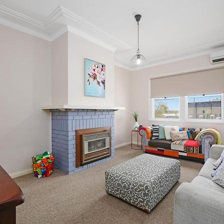King'S Park Villa Tamworth Ngoại thất bức ảnh
